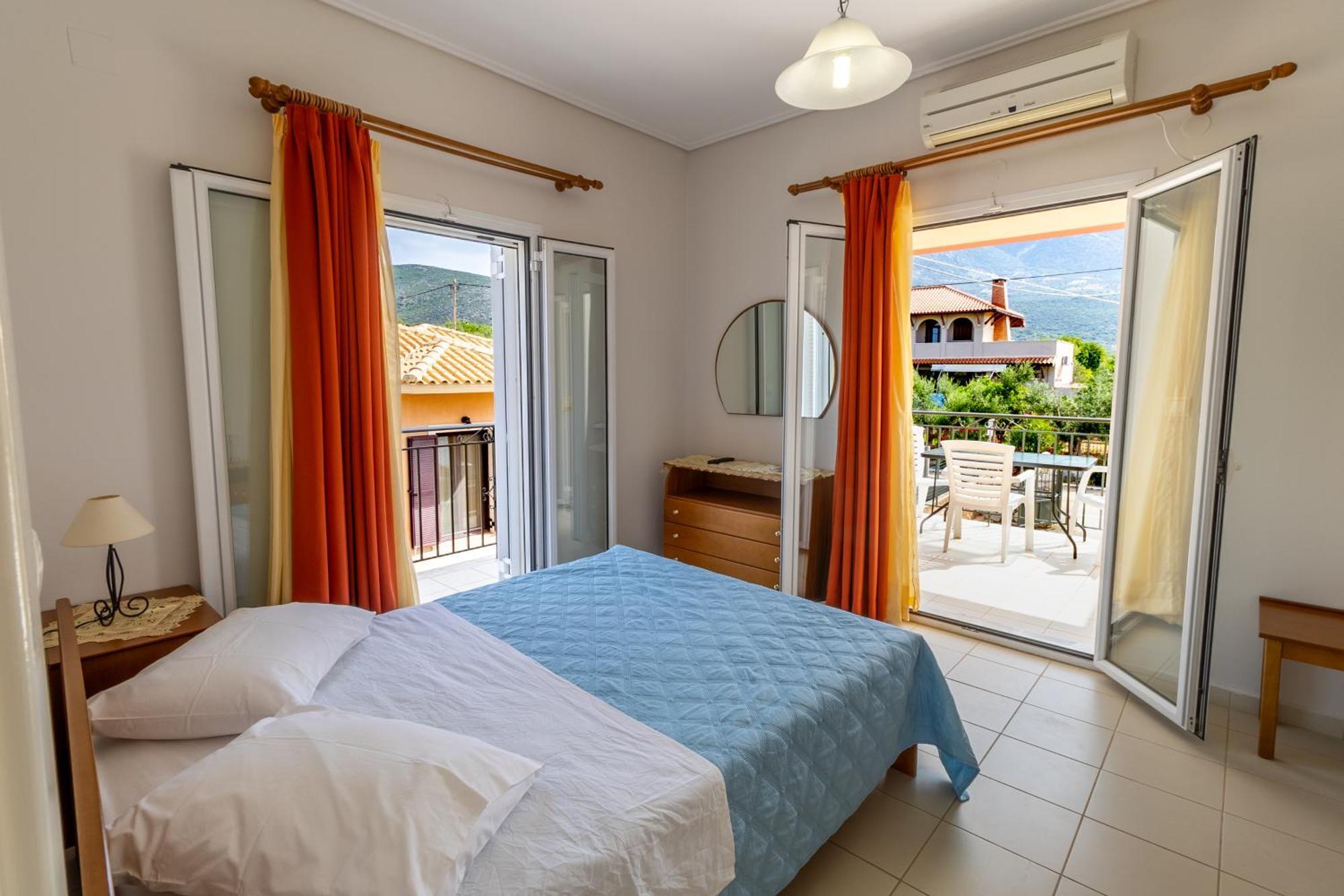 Apartments Thekla Karavádhos Zewnętrze zdjęcie