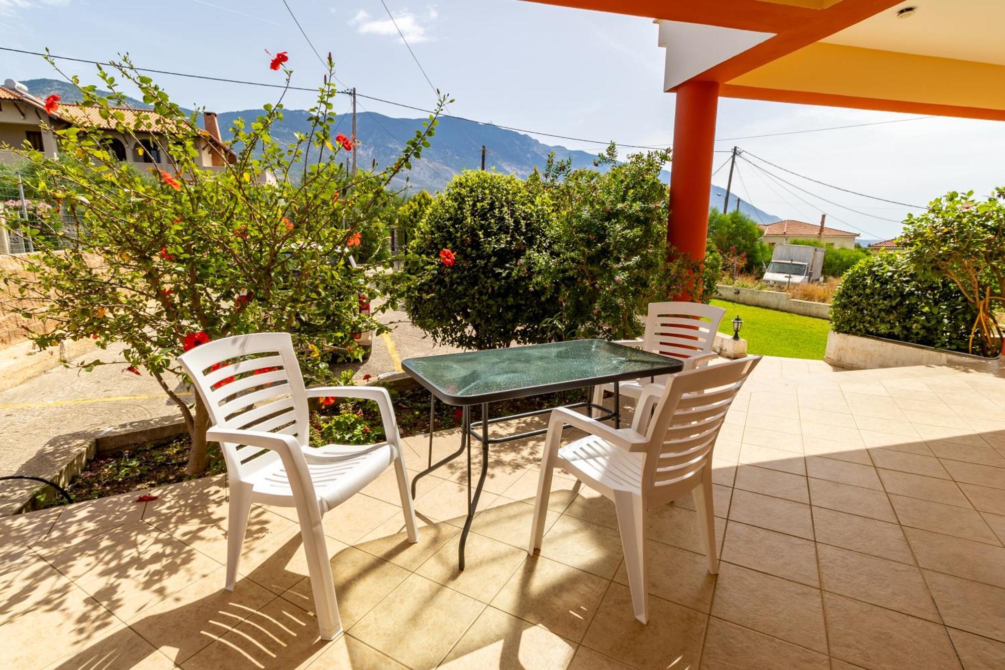 Apartments Thekla Karavádhos Zewnętrze zdjęcie
