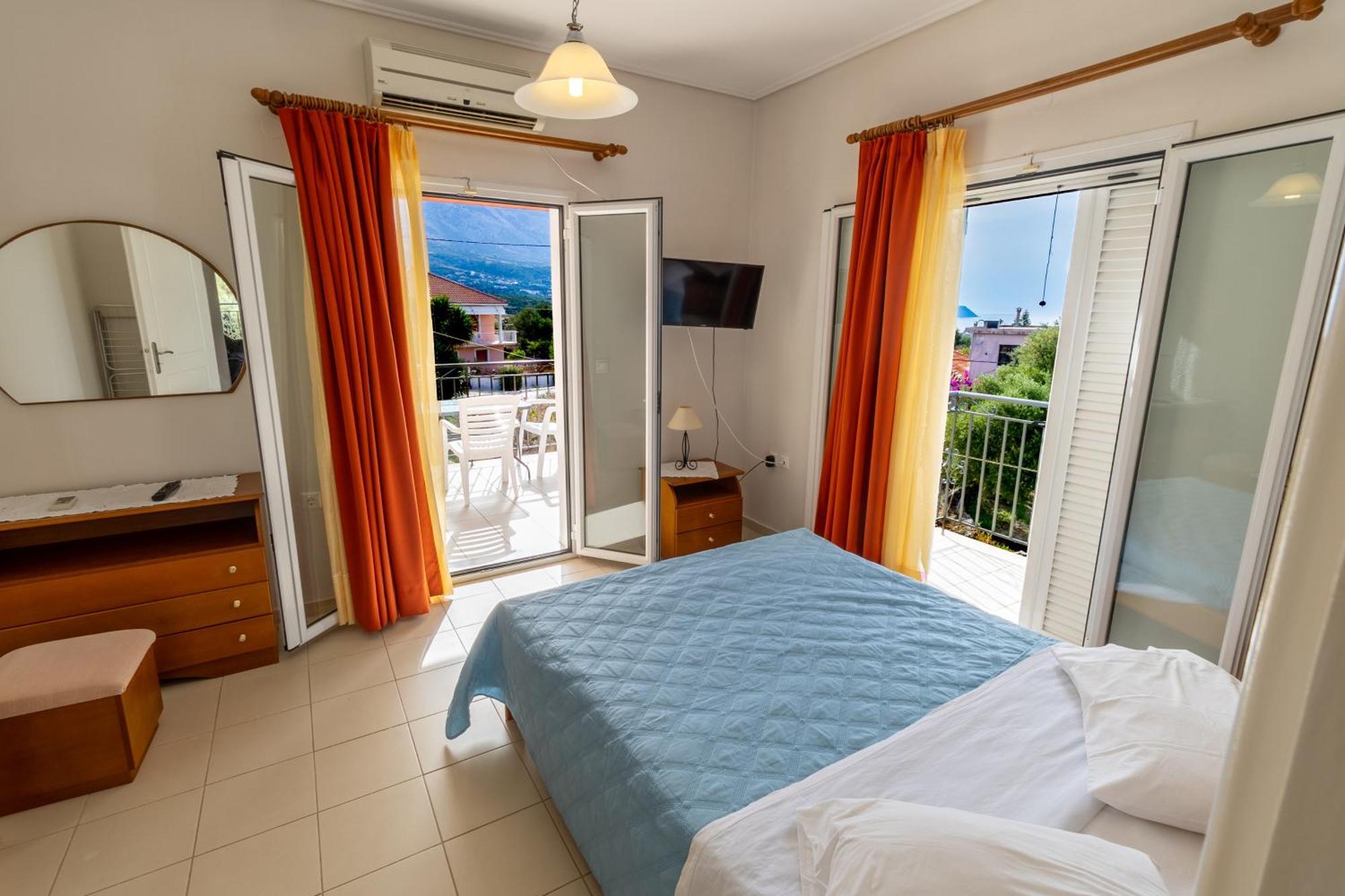 Apartments Thekla Karavádhos Zewnętrze zdjęcie