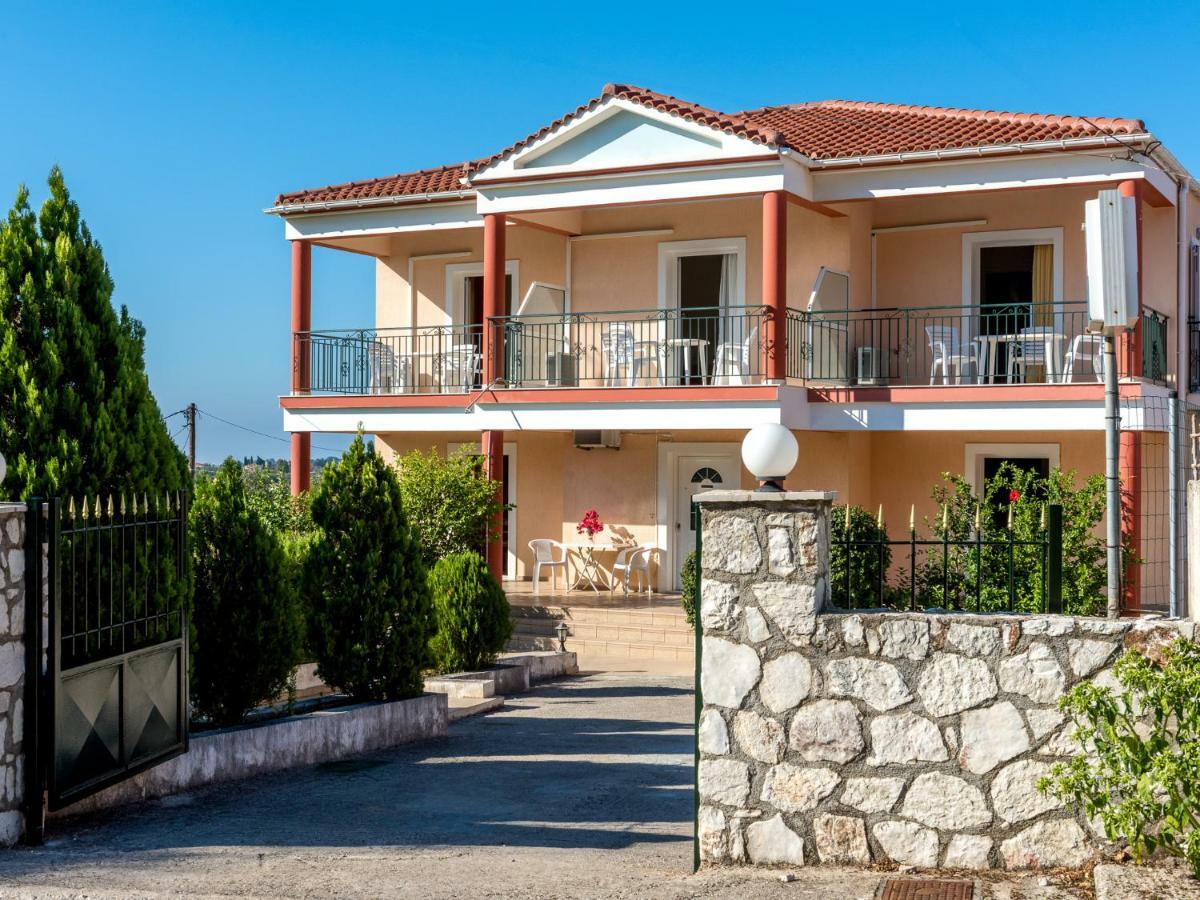Apartments Thekla Karavádhos Zewnętrze zdjęcie